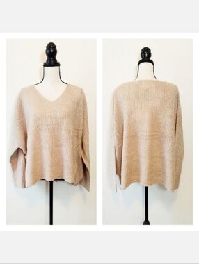 🦋LAST🦋 NWT Lost + Wander Wild Heart Blush Sweater